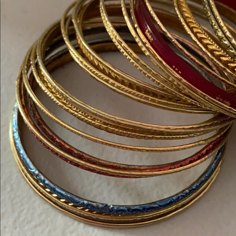 30 Piece Multicolored Bangle Bracelets - image 3